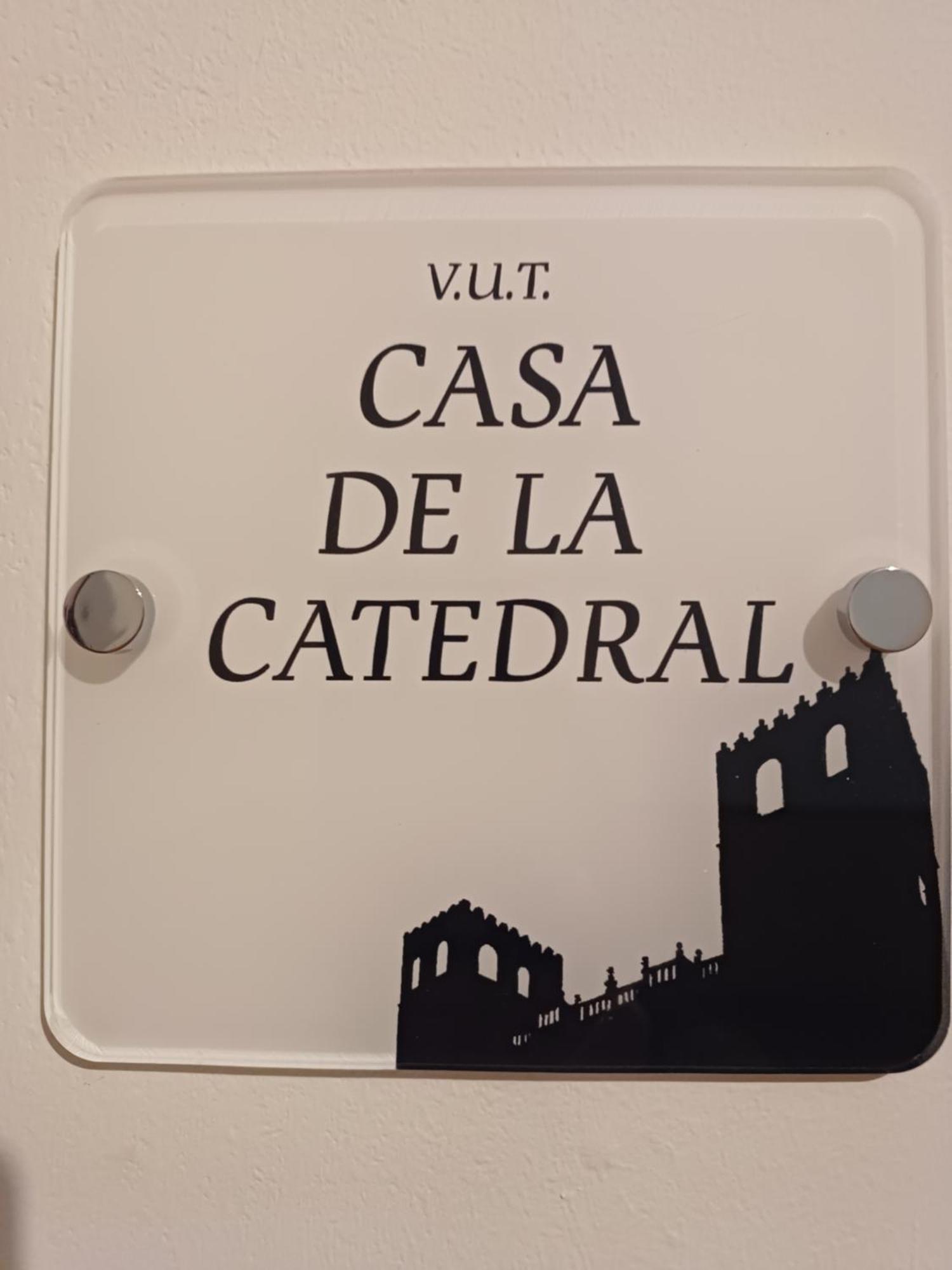 Vut Casa De La Catedral Baja Apartment Сигуенца Екстериор снимка